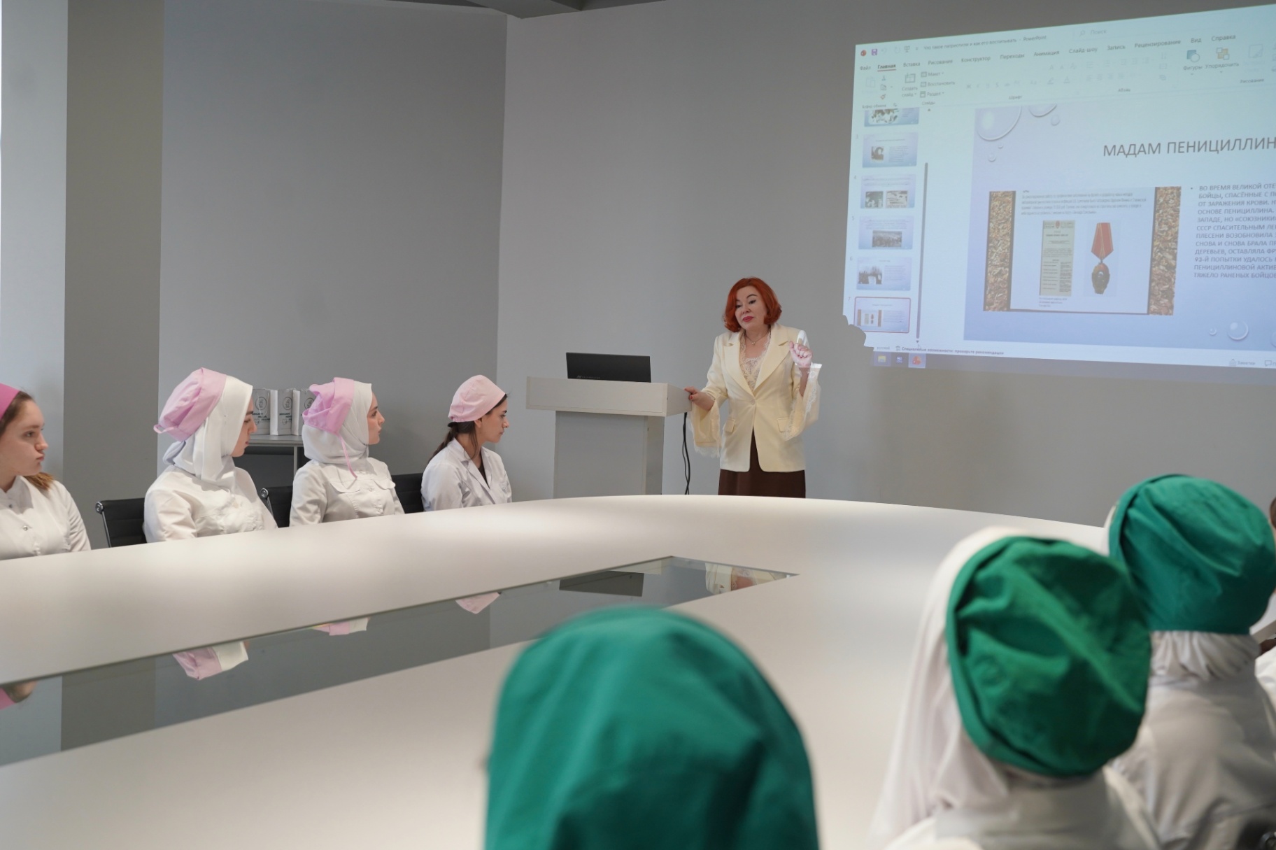 «Наш общий дом — Россия». В Махачкале говорили о единстве народов и роли молодёжи в будущем страны